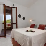 Domomea - La Casa Di Anna Marongiu